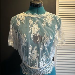 Amy Kuschel lace Bridal Topper